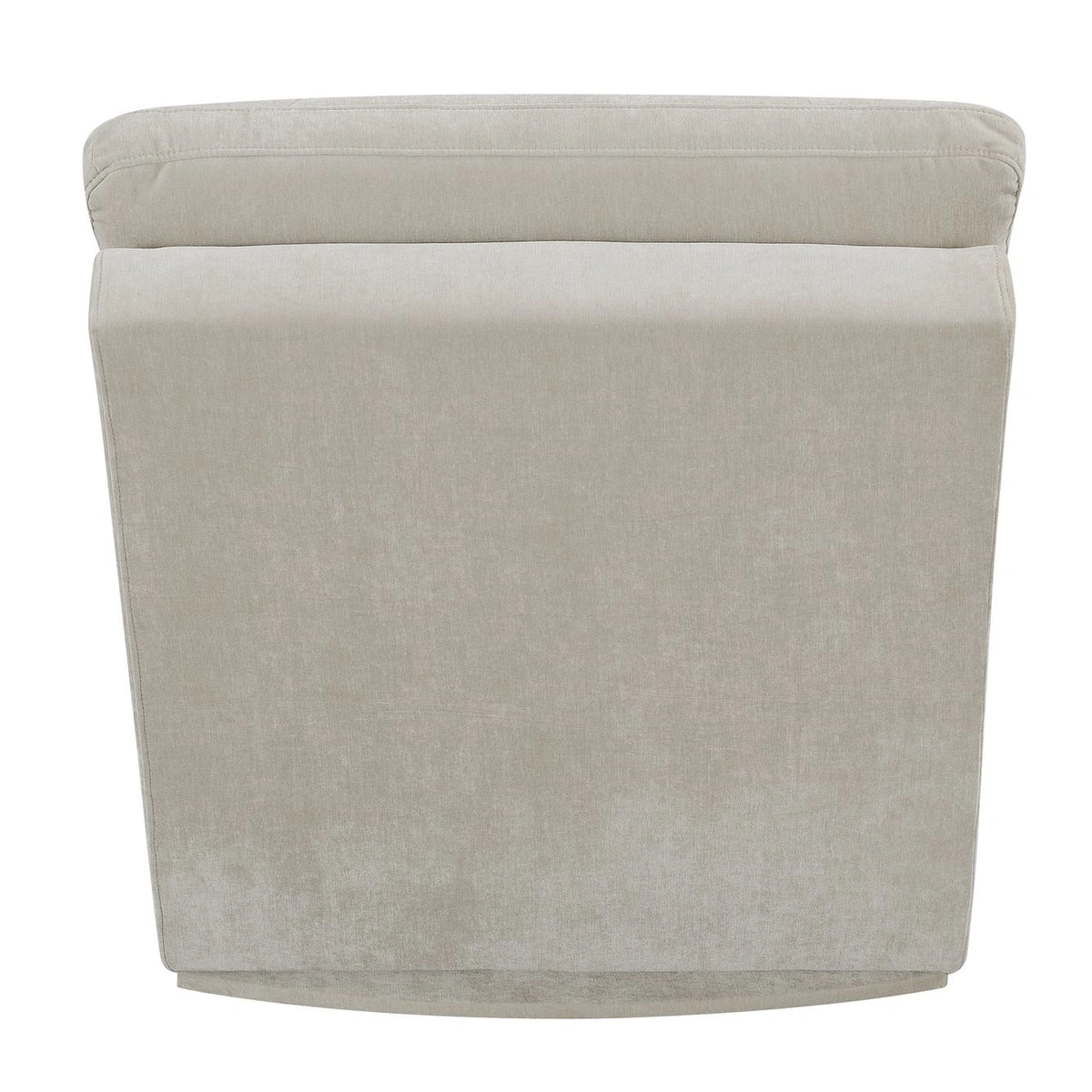 Dominick Chaise in Amigo