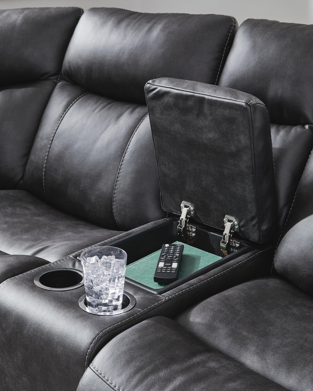 Sultan Meadow Reclining Sectional - Jack’s Furniture and More (Laredo, TX)