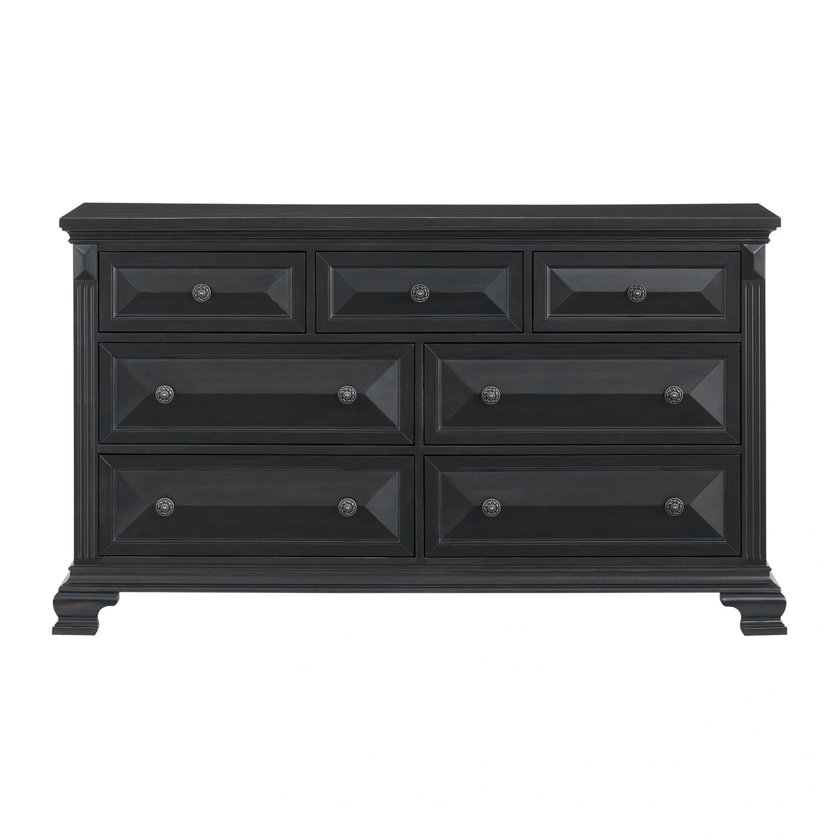 Bridgestone 7-Drawer Dresser in Antique White