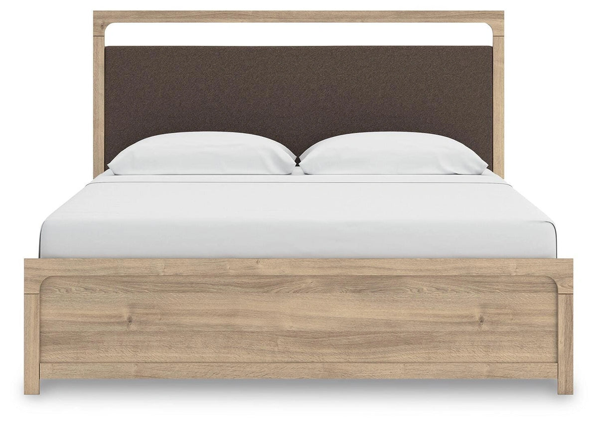 Kinlanni Upholstered Bed