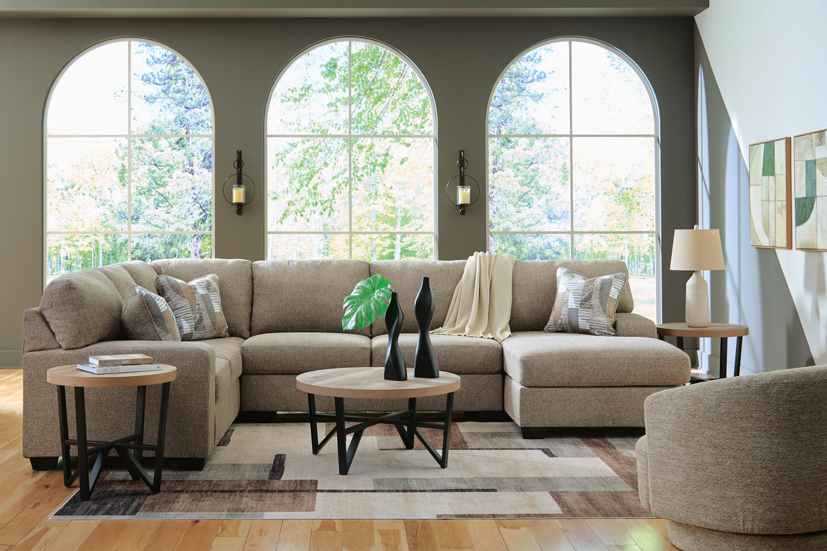 Newellen Sectional with Chaise - Jack’s Furniture and More (Laredo, TX)