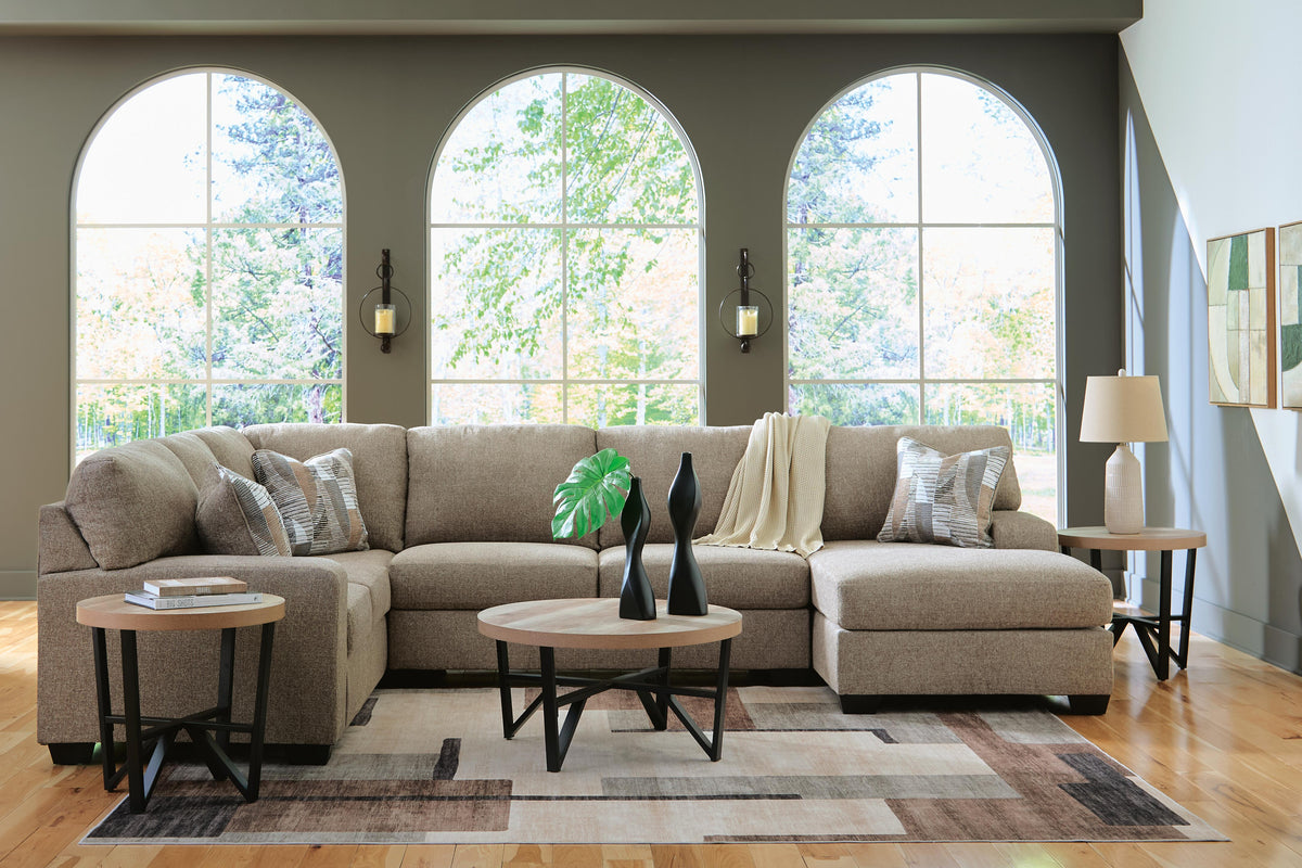 Newellen Sectional with Chaise - Jack’s Furniture and More (Laredo, TX)