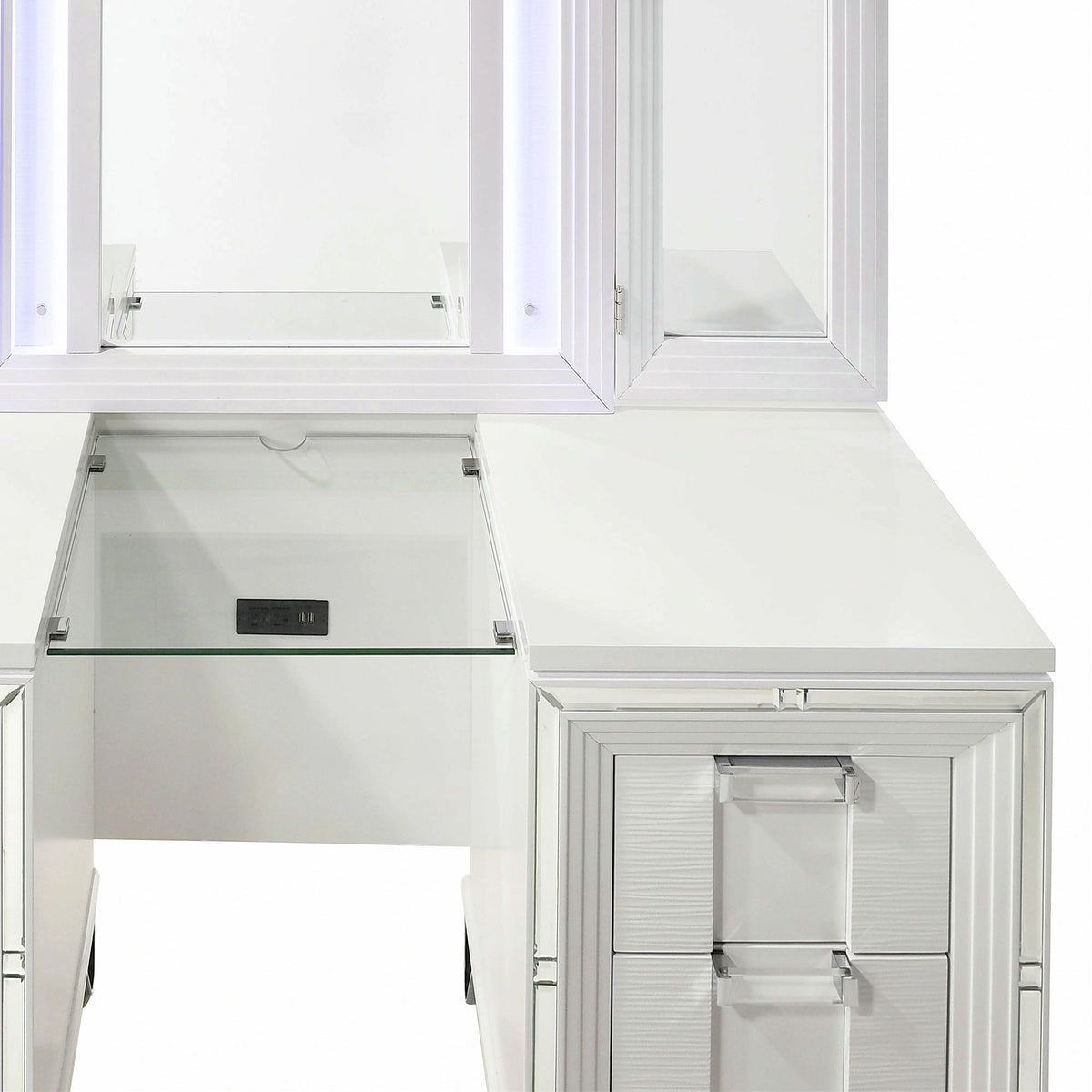 Twenty Nine 3PC Dressing Set in White