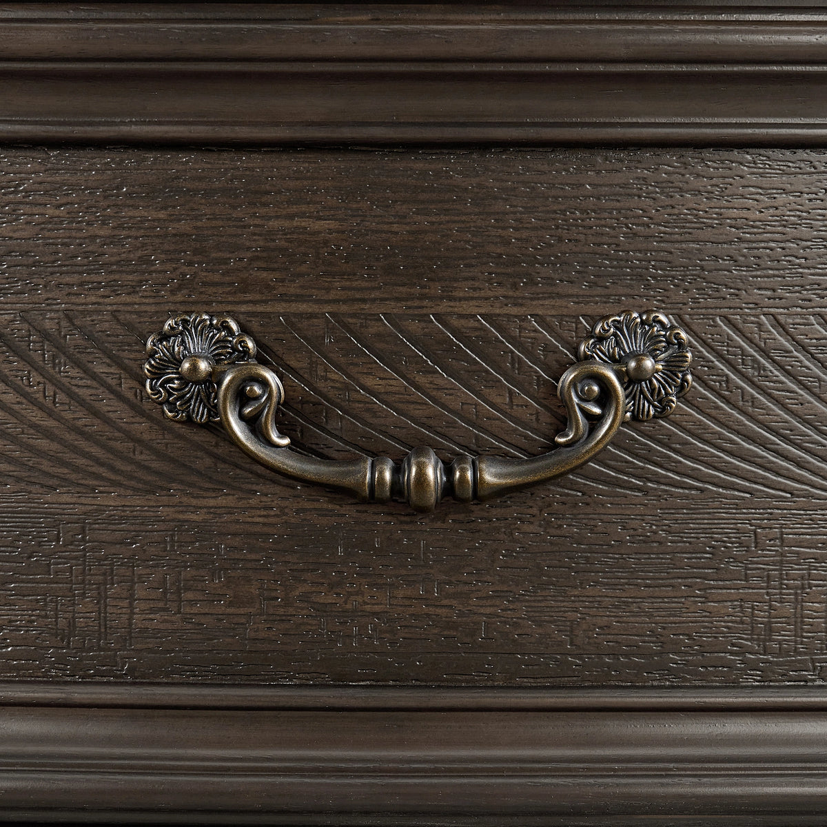 Brunswick 5-Drawer Chest in Mahogany