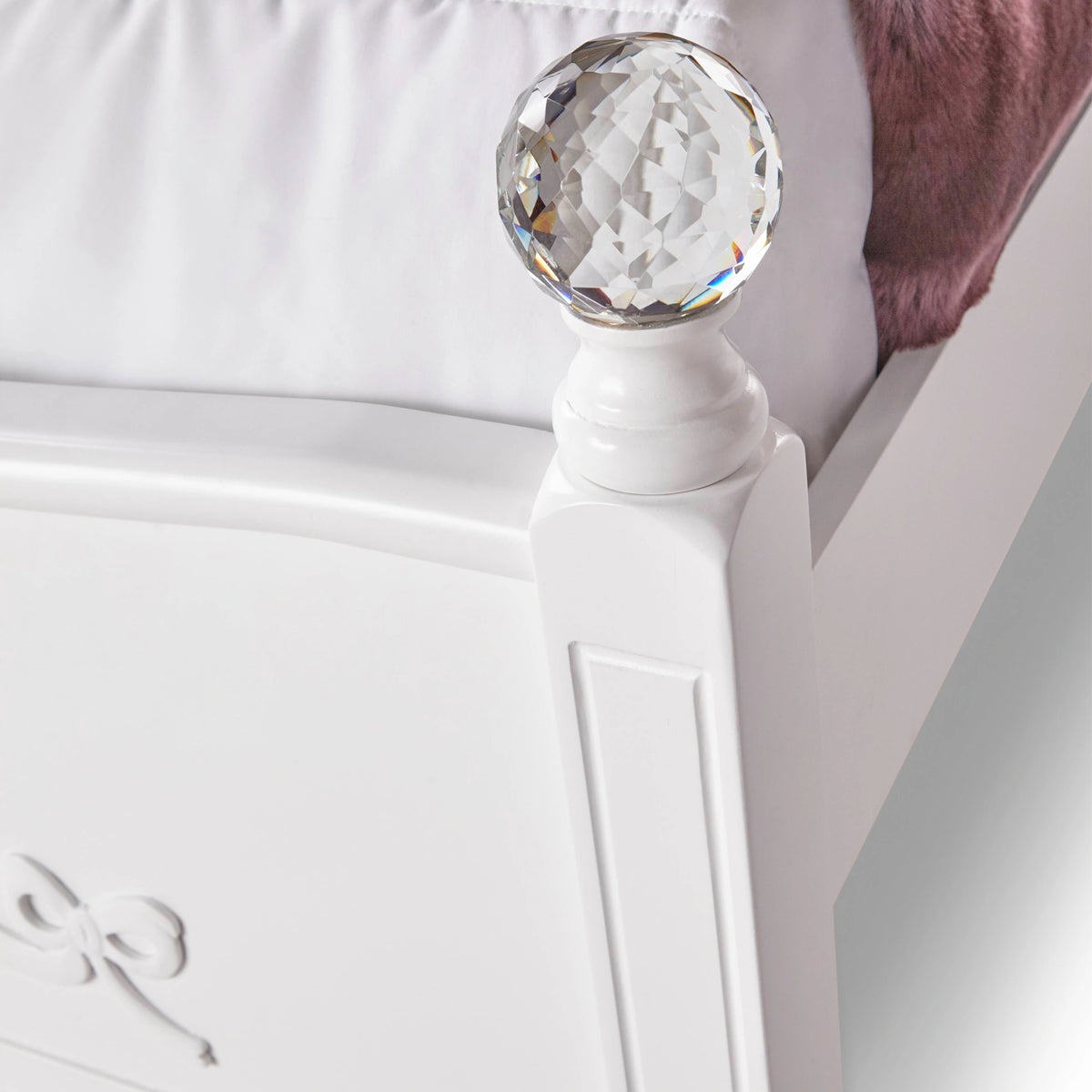 Alana Platform Bed