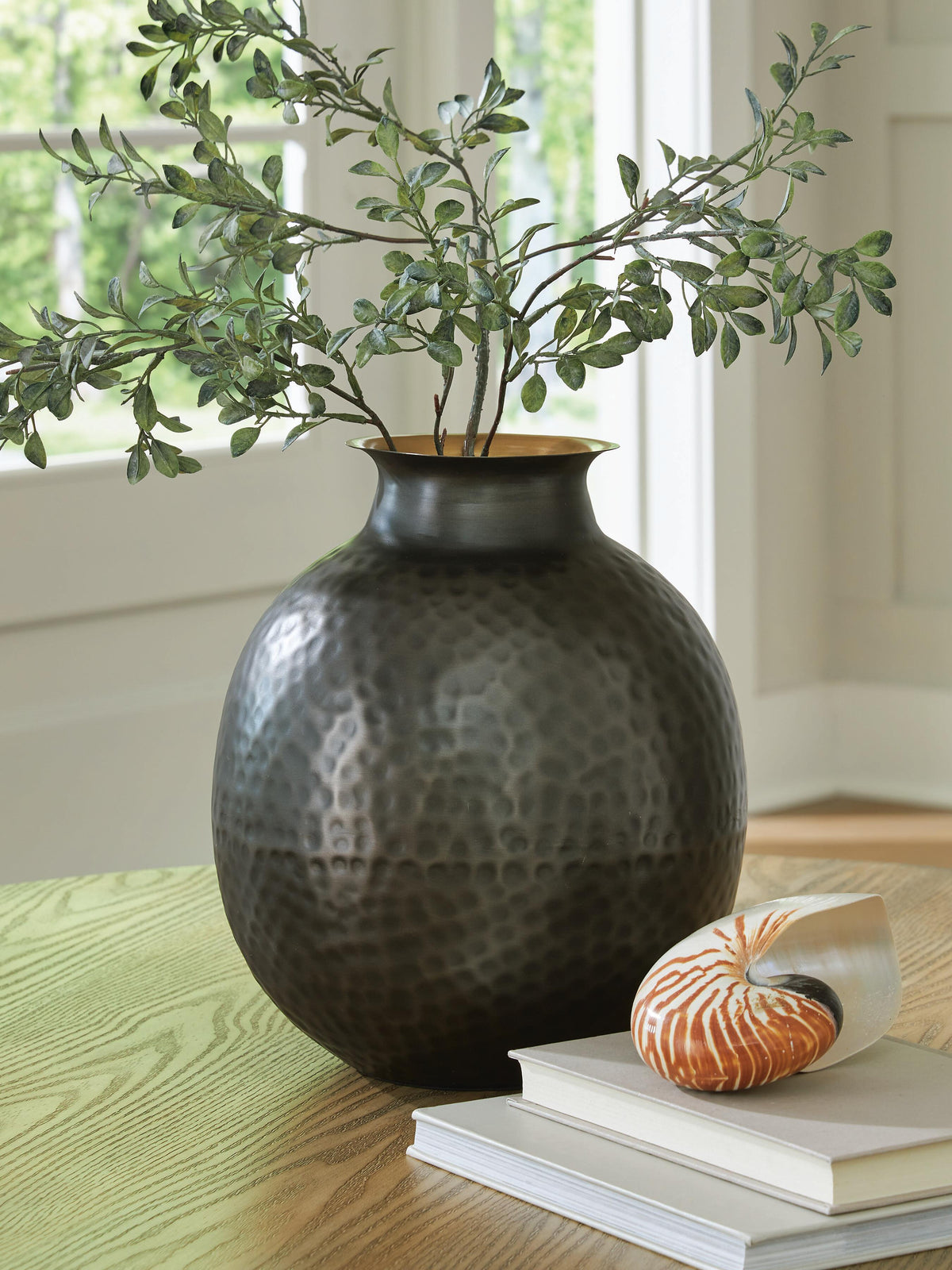 Woody Vase - Jack’s Furniture and More (Laredo, TX)