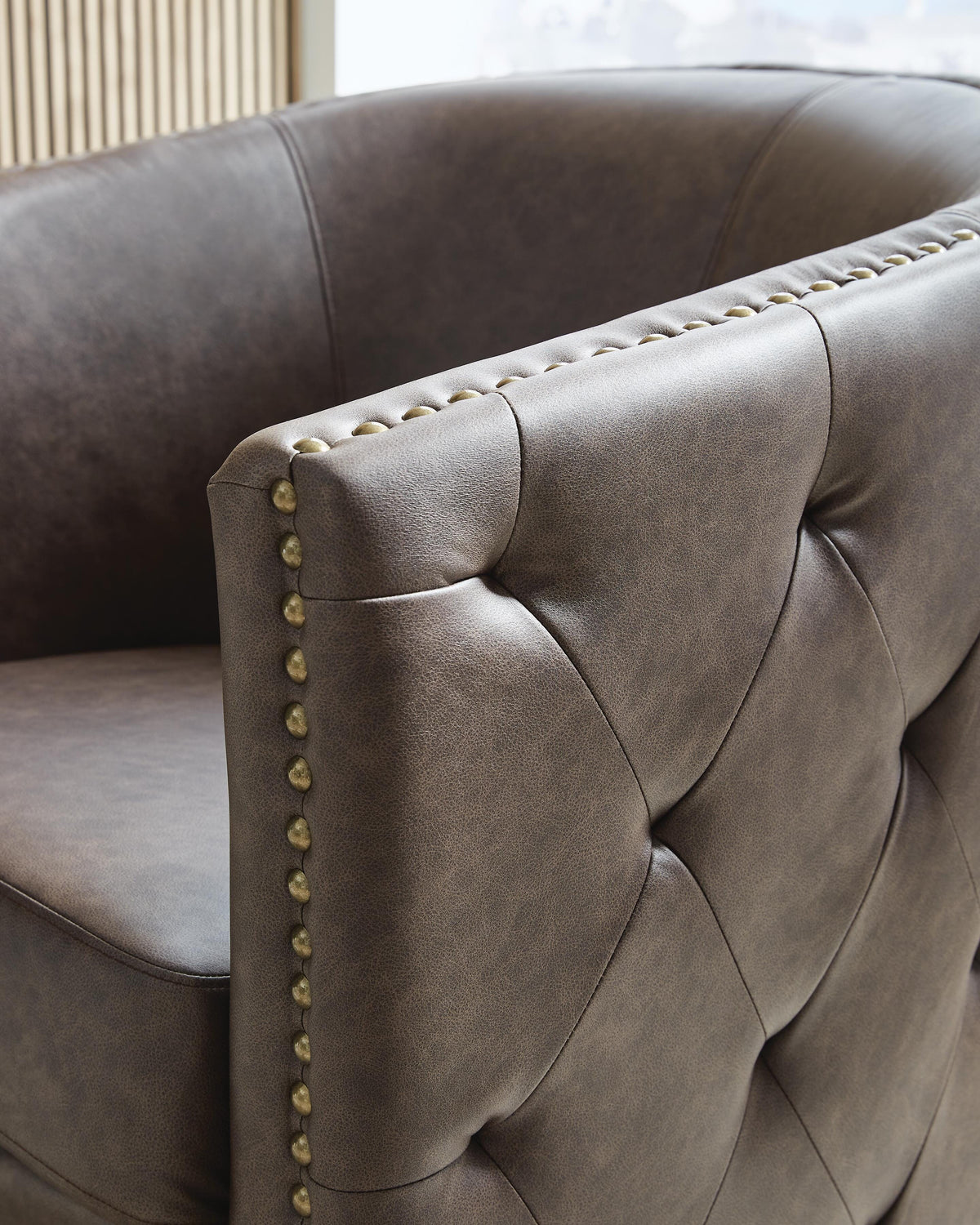 Brentlow Swivel Accent Chair - Jack’s Furniture and More (Laredo, TX)