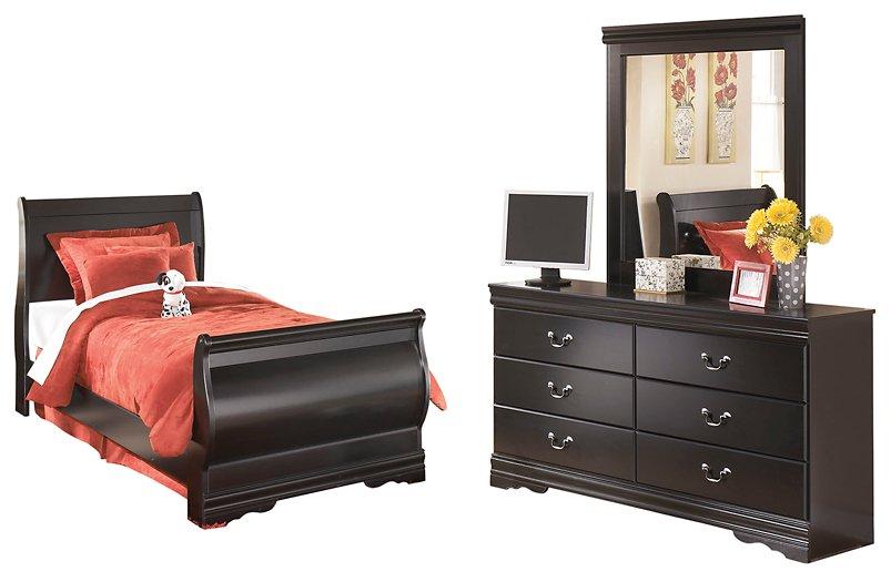 Huey Vineyard Bedroom Set - Jack’s Furniture and More (Laredo, TX)