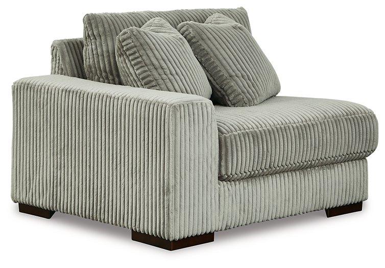 Lindyn Sectional Sofa - Jack’s Furniture and More (Laredo, TX)