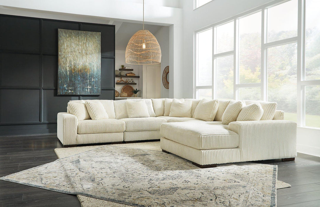 Lindyn Sectional with Chaise - Jack’s Furniture and More (Laredo, TX)