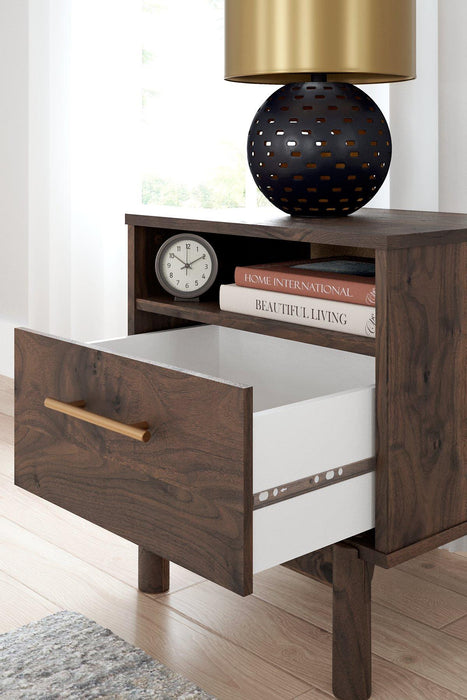 Calverson Nightstand - Jack’s Furniture and More (Laredo, TX)