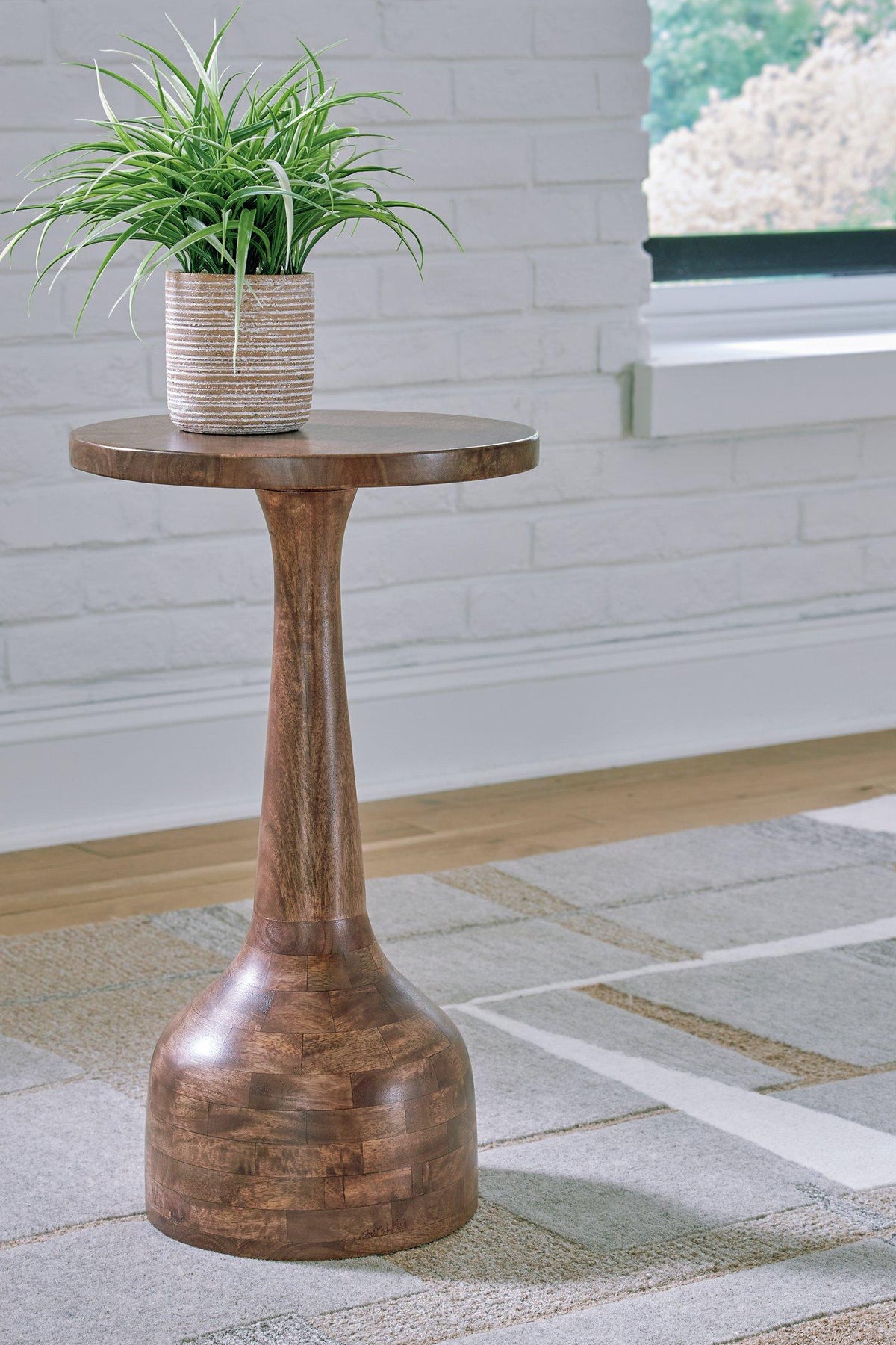 Joville Accent Table - Jack’s Furniture and More (Laredo, TX)