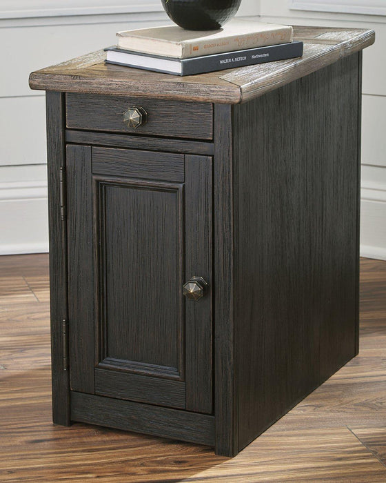 Tyler Creek End Table Set - Jack’s Furniture and More (Laredo, TX)