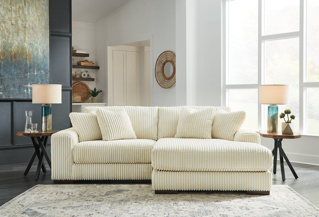 Lindyn Sectional with Chaise - Jack’s Furniture and More (Laredo, TX)