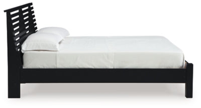 Danziar Queen Slat Bed - Jack’s Furniture and More (Laredo, TX)