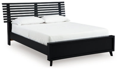 Danziar Queen Slat Bed - Jack’s Furniture and More (Laredo, TX)