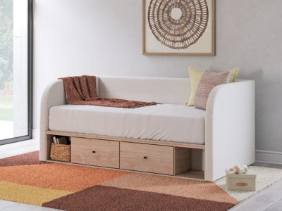 Arloster Upholstered Bed - Jack’s Furniture and More (Laredo, TX)