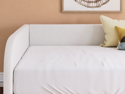 Arloster Upholstered Bed - Jack’s Furniture and More (Laredo, TX)