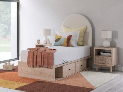 Arloster Upholstered Bed - Jack’s Furniture and More (Laredo, TX)