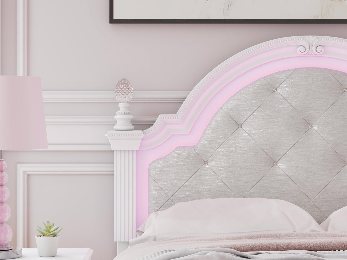 Kozlani Upholstered Bed - Jack’s Furniture and More (Laredo, TX)