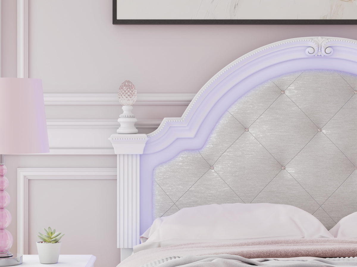 Kozlani Upholstered Bed - Jack’s Furniture and More (Laredo, TX)