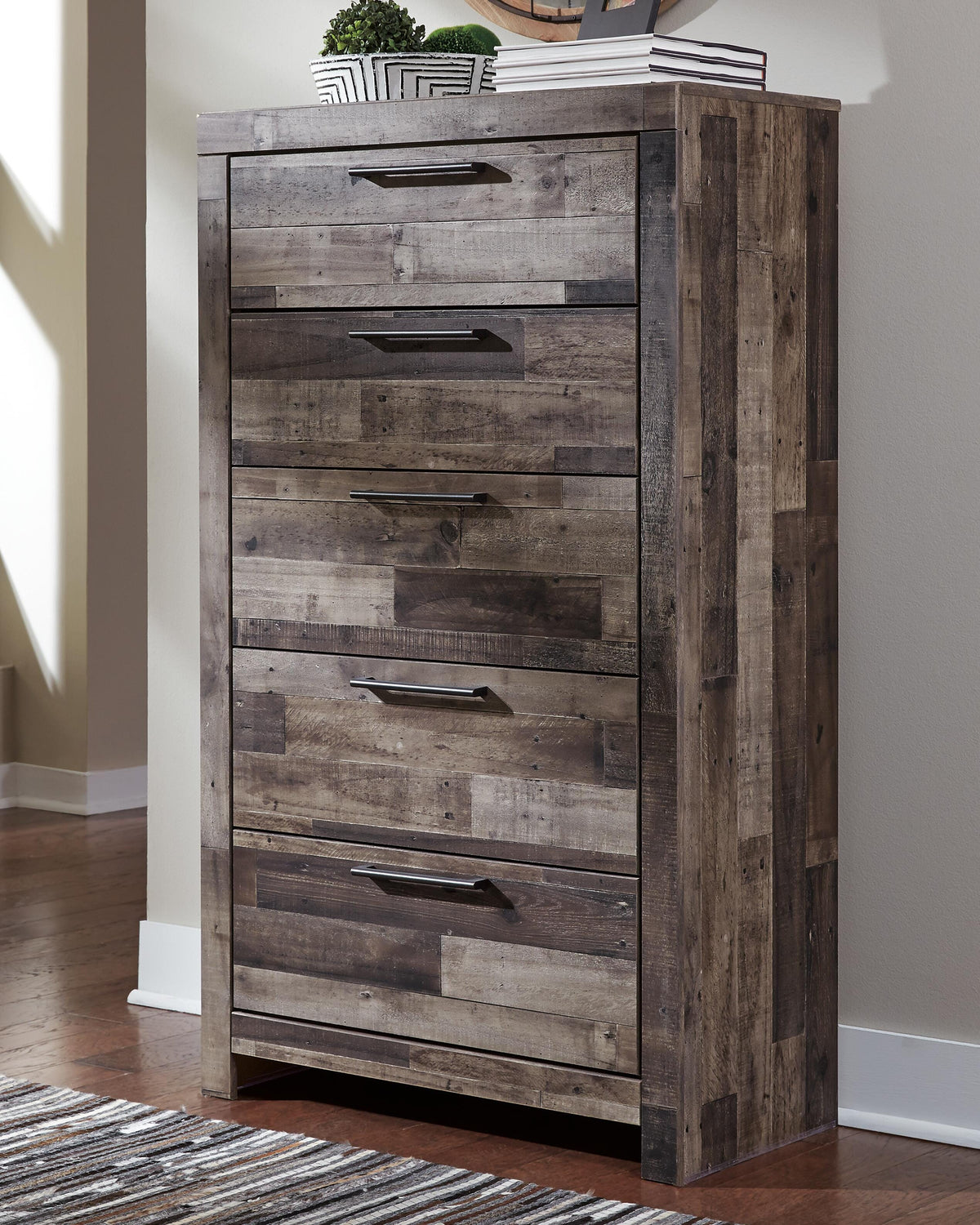 Derekson Chest of Drawers - Jack’s Furniture and More (Laredo, TX)