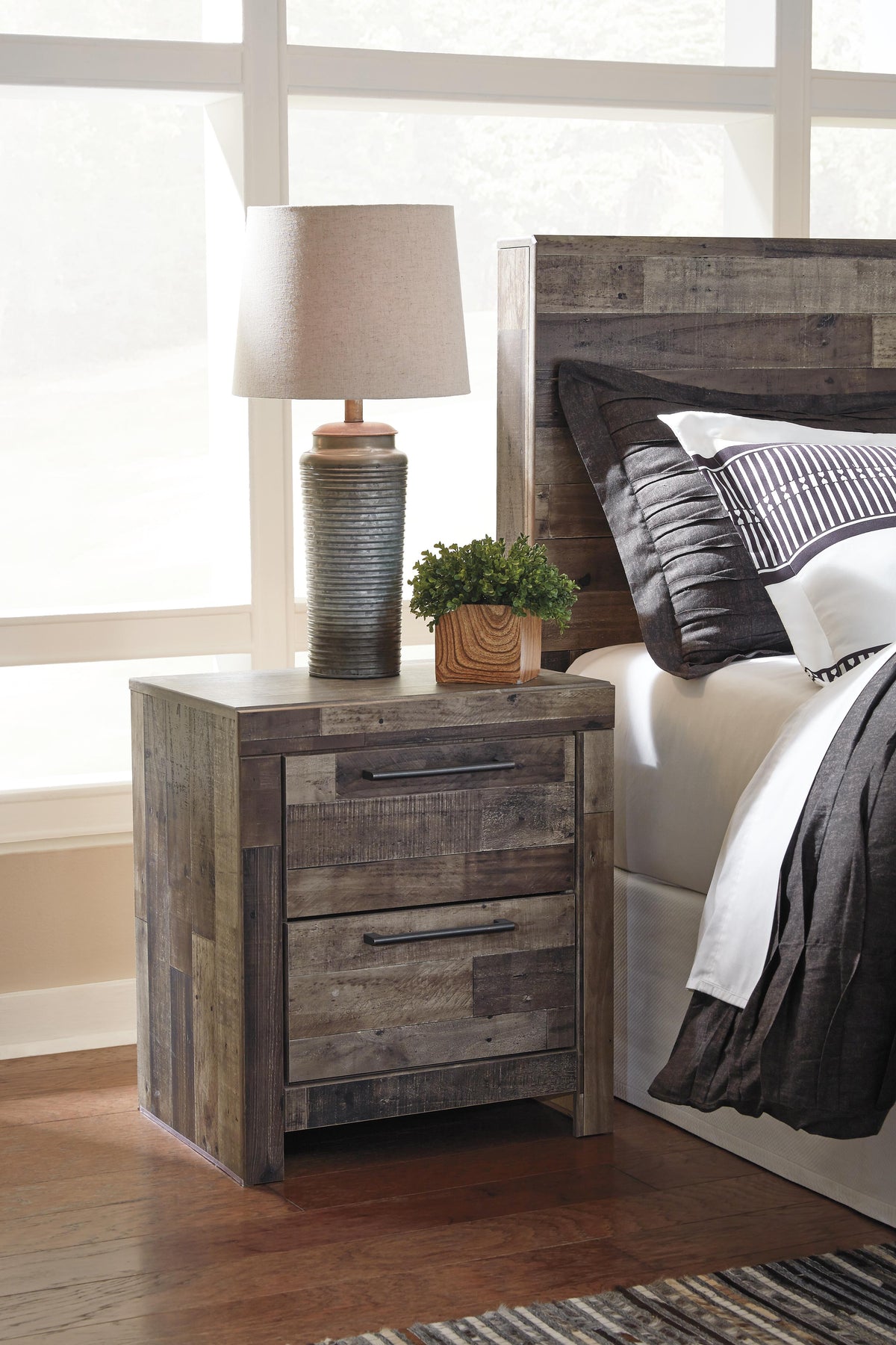 Derekson Nightstand - Jack’s Furniture and More (Laredo, TX)
