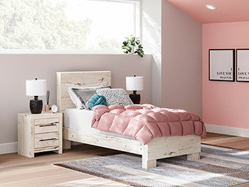 Lawroy Bed - Jack’s Furniture and More (Laredo, TX)
