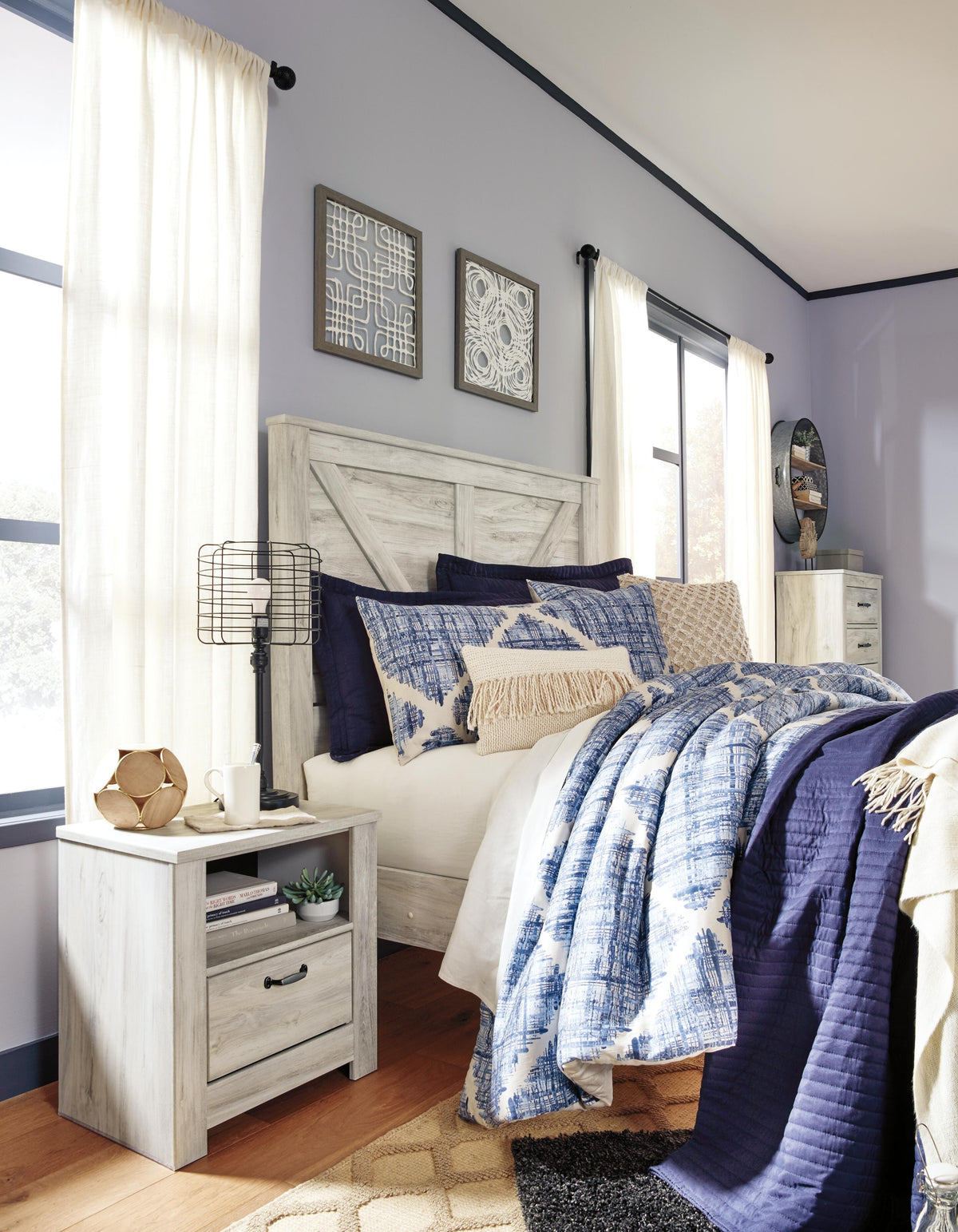 Bellaby Crossbuck Bed - Jack’s Furniture and More (Laredo, TX)