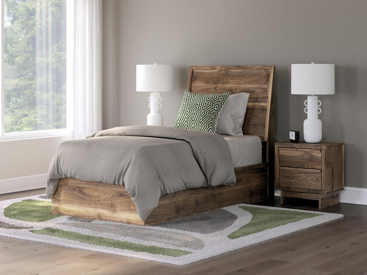 Chirason Bed - Jack’s Furniture and More (Laredo, TX)