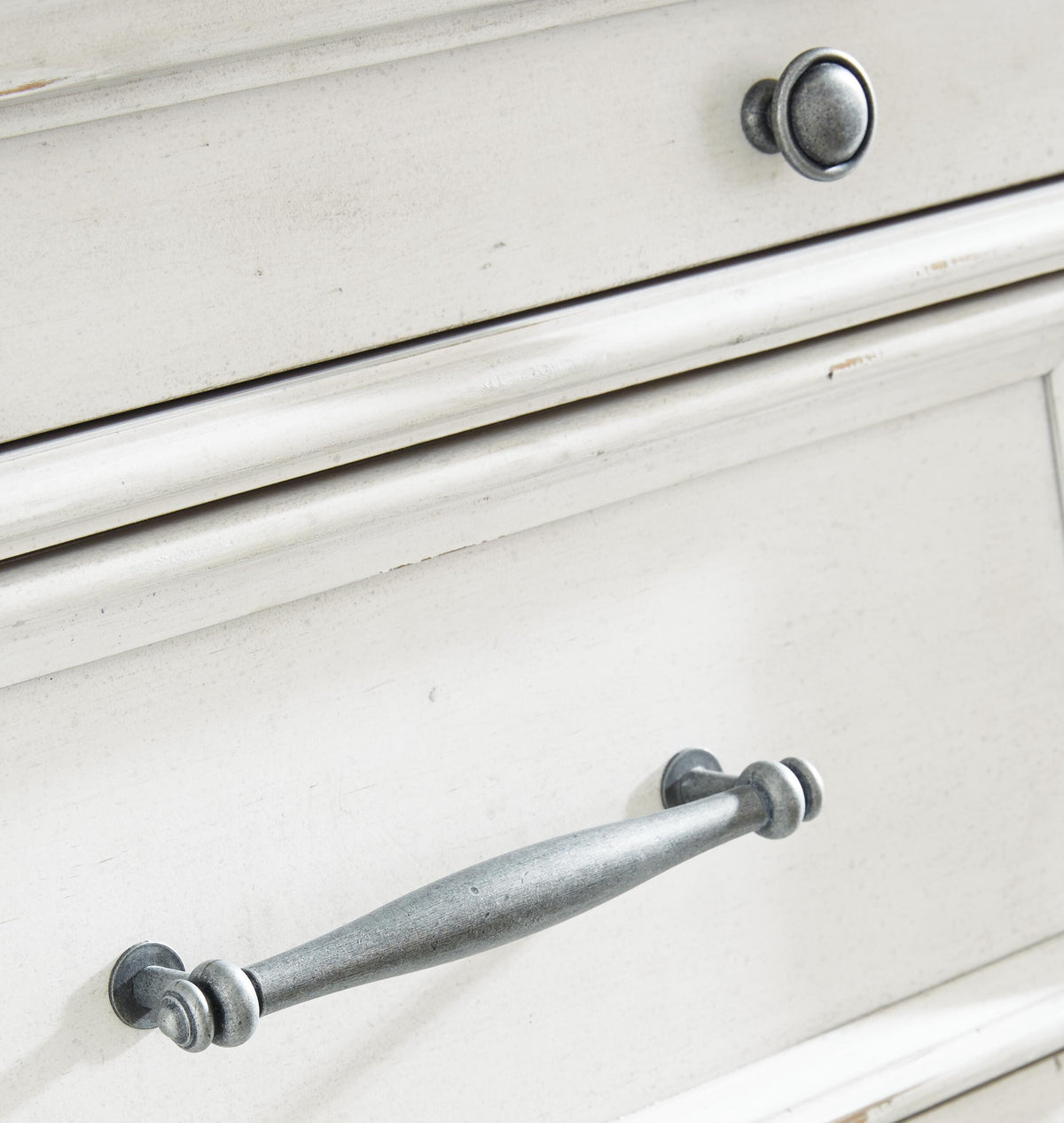 Kanwyn Dresser and Mirror - Jack’s Furniture and More (Laredo, TX)