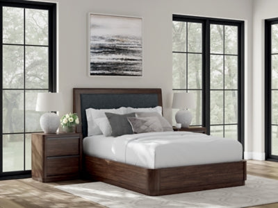 Dilenno Upholstered Bed - Jack’s Furniture and More (Laredo, TX)
