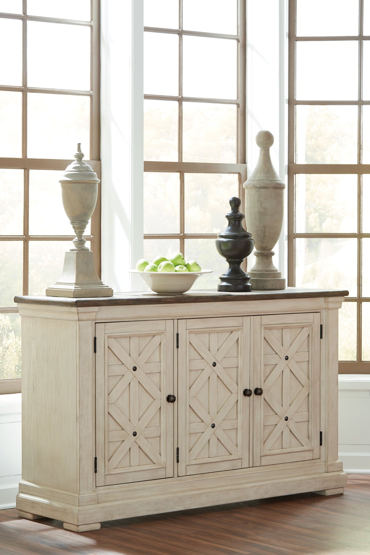 Bolanburg Dining Server - Jack’s Furniture and More (Laredo, TX)