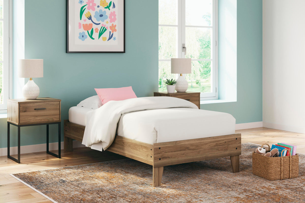 Deanlow Bed - Jack’s Furniture and More (Laredo, TX)