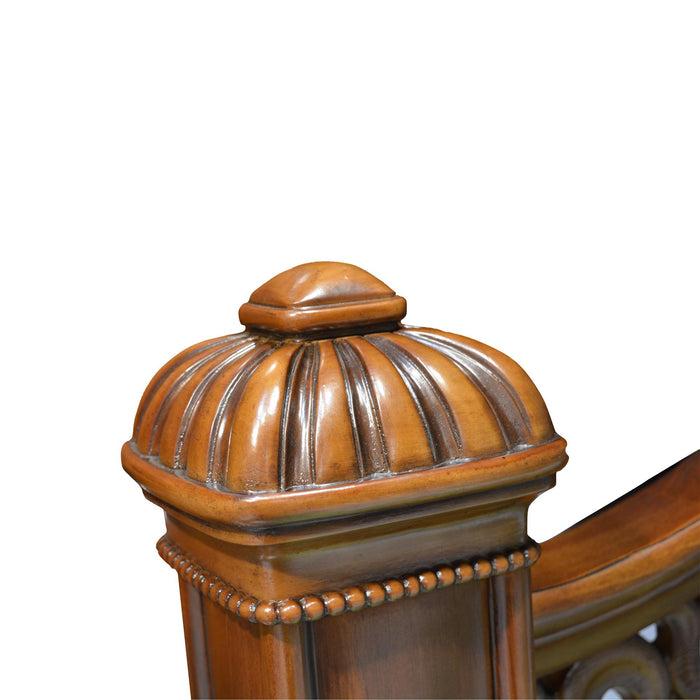 Barkley Square King Poster Bed - Jack’s Furniture and More (Laredo, TX)