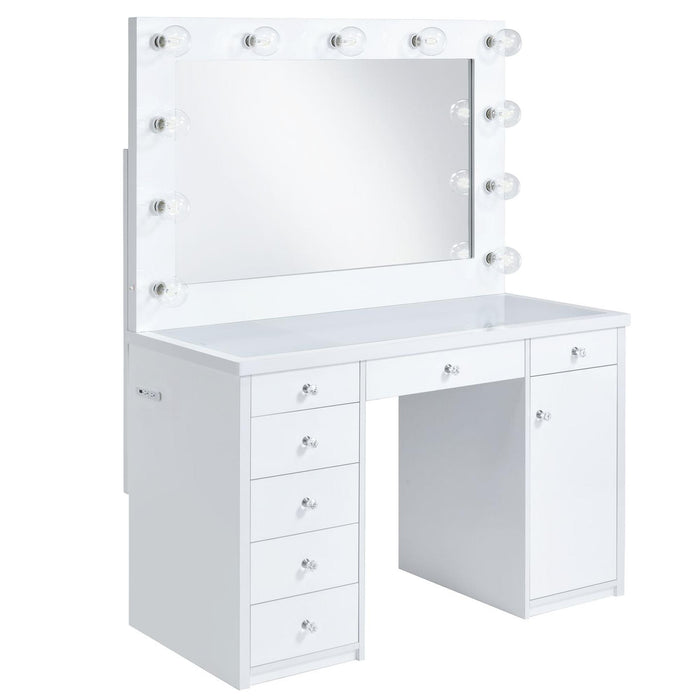 Amia Complete Dressing Table with Lightbulbs - Jack’s Furniture and More (Laredo, TX)