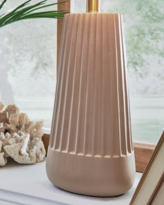 Dellner Table Lamp - Jack’s Furniture and More (Laredo, TX)
