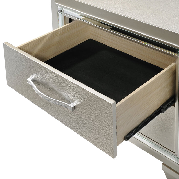 Platinum Queen Platform Storage 5PC Set - Jack’s Furniture and More (Laredo, TX)