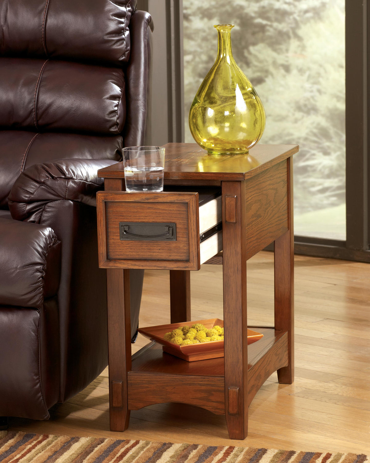 Breegin Chairside End Table - Jack’s Furniture and More (Laredo, TX)