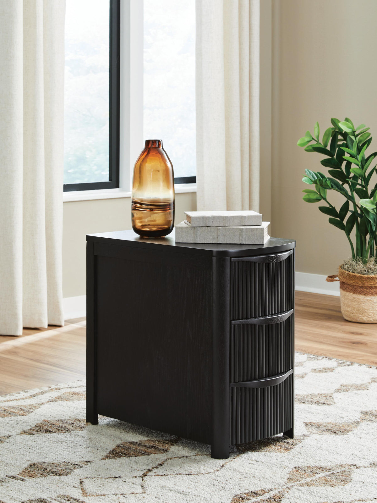 Camdill Chairside End Table - Jack’s Furniture and More (Laredo, TX)