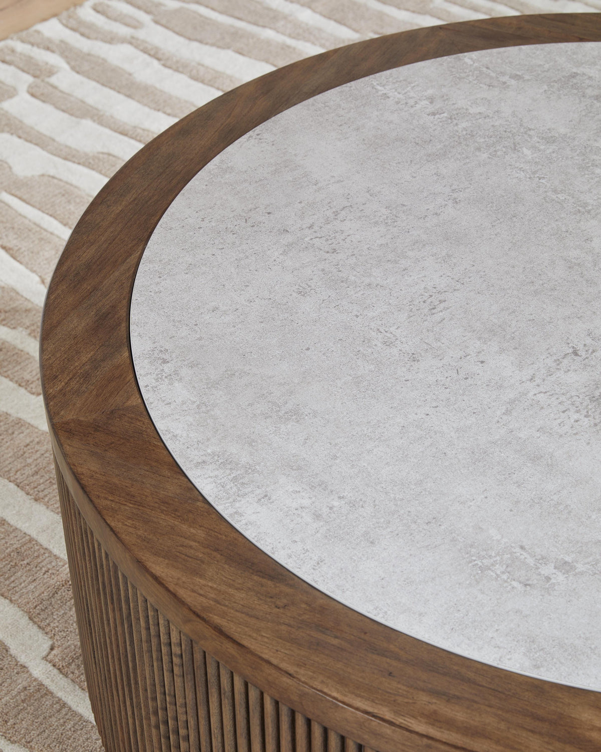 Hadonna Coffee Table - Jack’s Furniture and More (Laredo, TX)