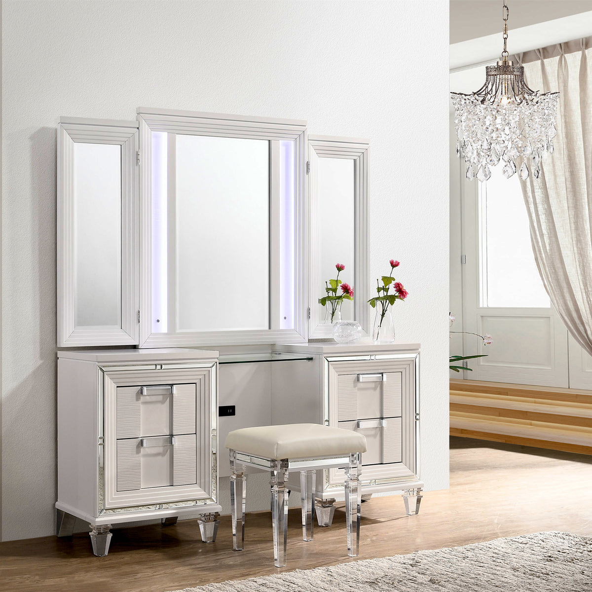 Twenty Nine Dressing Set w/LED & USB Plug White