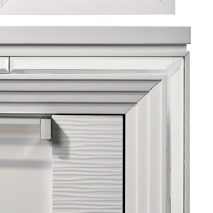 Twenty Nine Dressing Set w/LED & USB Plug White - Jack’s Furniture and More (Laredo, TX)