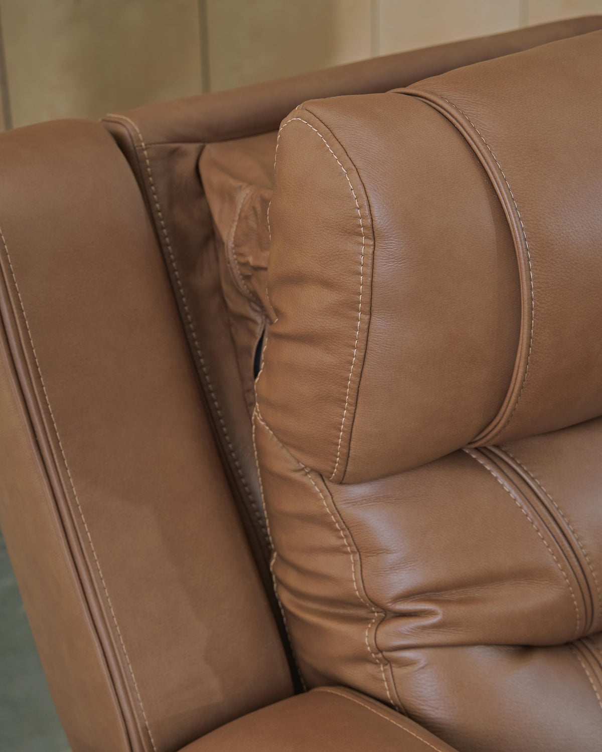 Knightington Living Room Set - Jack’s Furniture and More (Laredo, TX)
