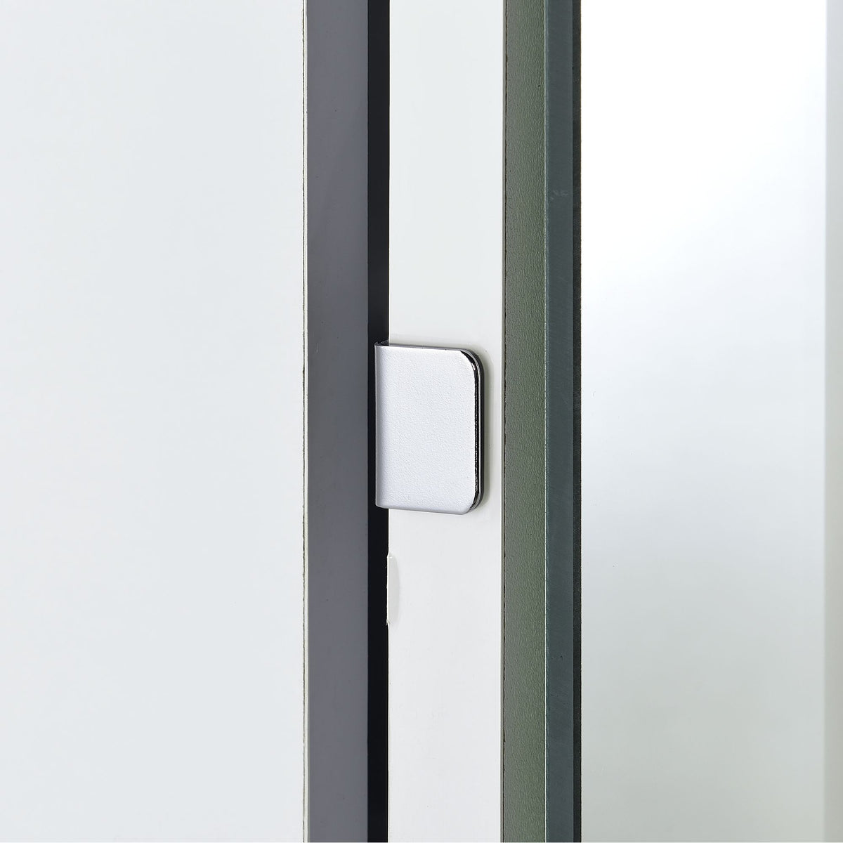 Vancouver Floor Mirror With Storage in White - Jack’s Furniture and More (Laredo, TX)