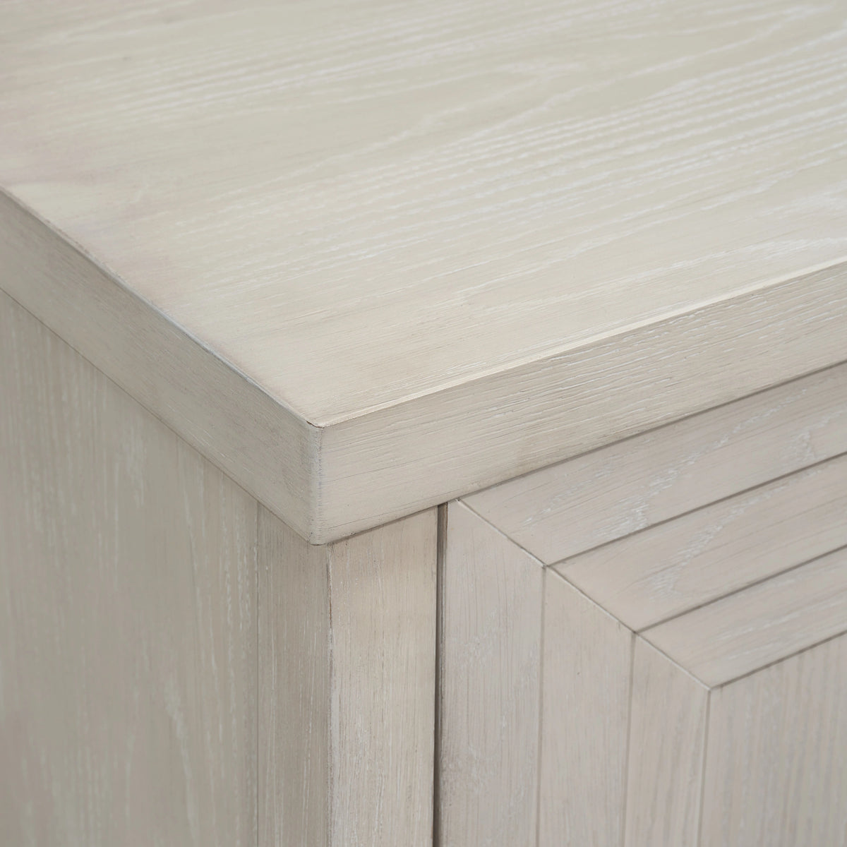 Avalanche Server in Antique White