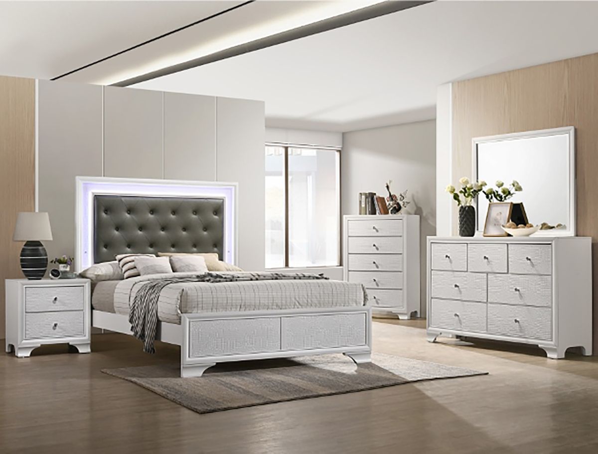 Crown Mark Furniture Lyssa 5 Drawer Chest In White