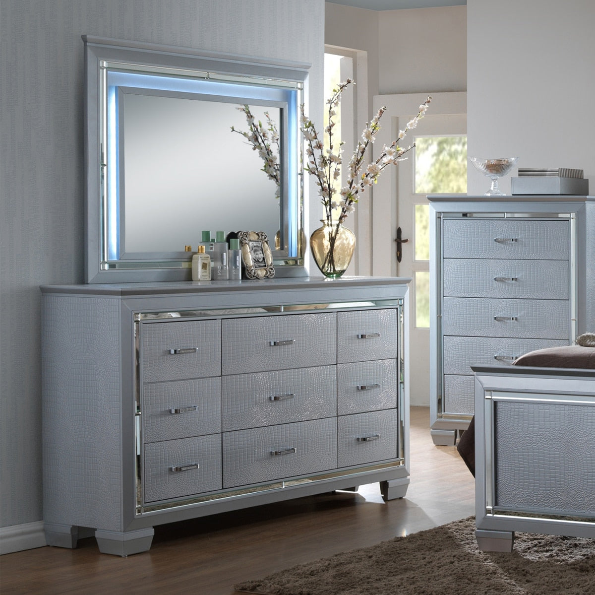 Lillian Dresser In Silver