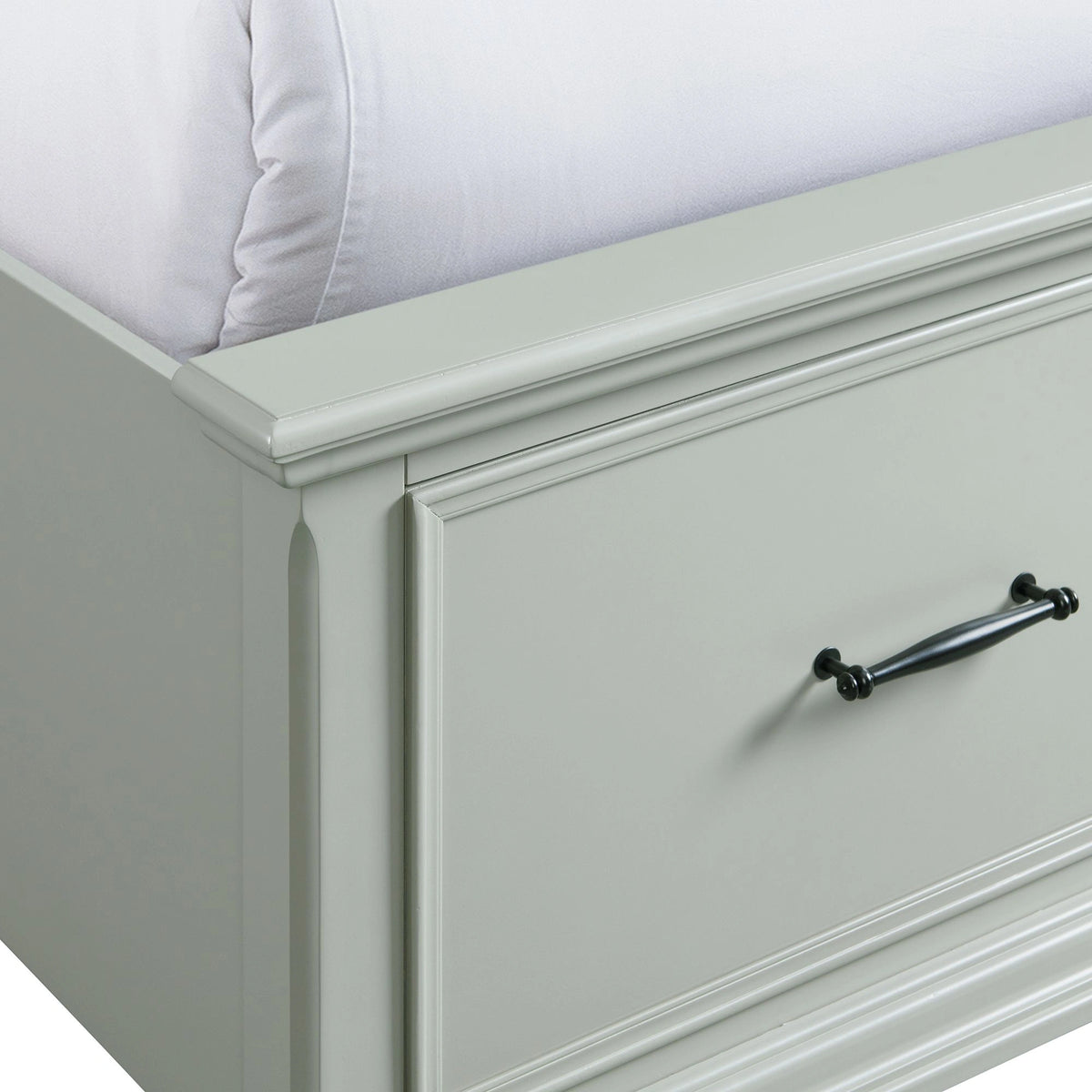 Slater Platform Storage Bedroom Set