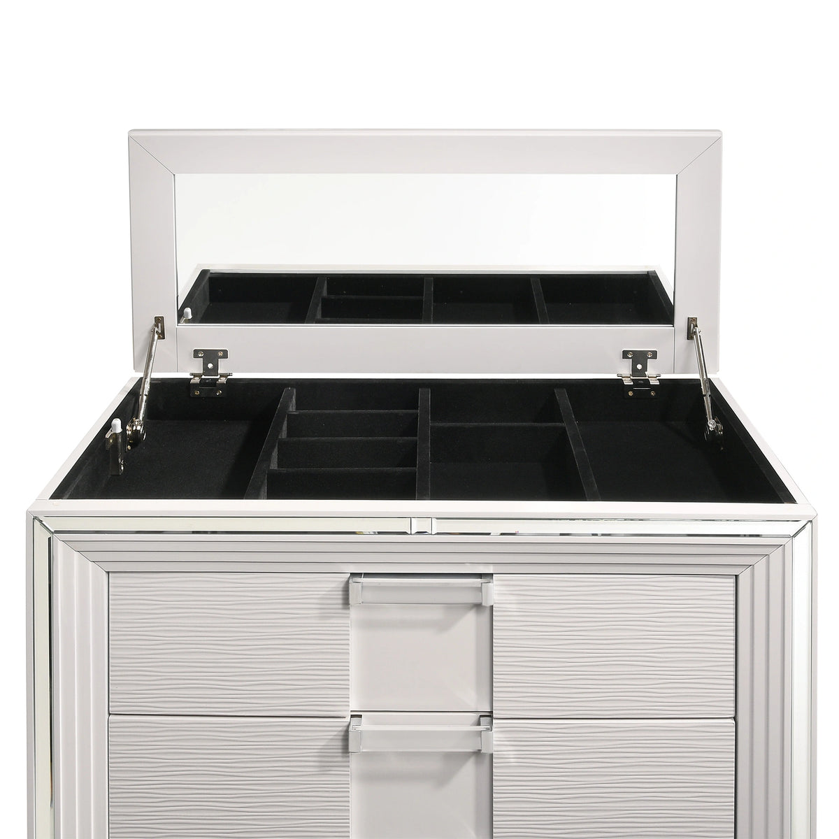 Twenty Nine Chest White